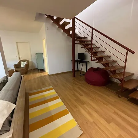 Sunny House - Casa Escapada Daire *